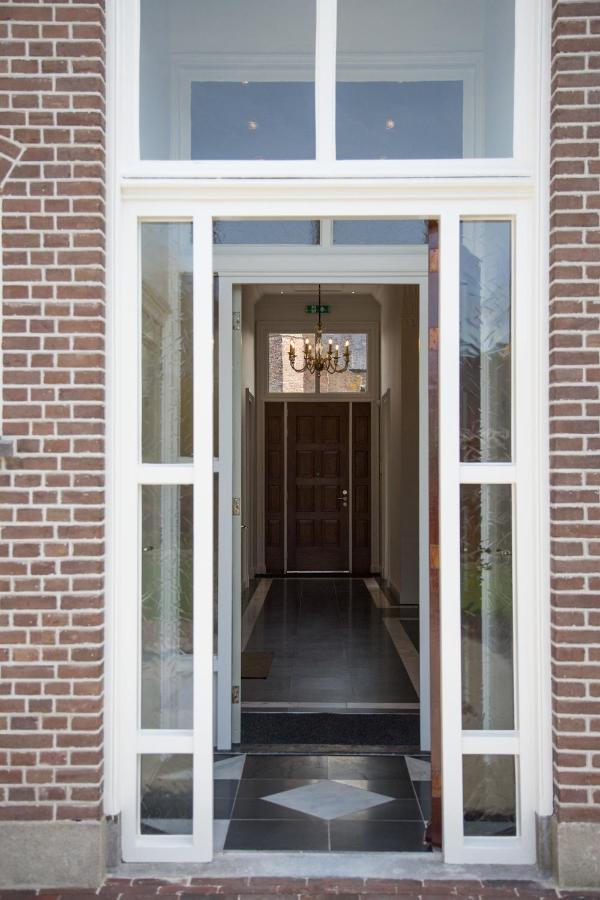 B&B Groepsaccommodatie De Pastorie Lage Mierde Exterior foto